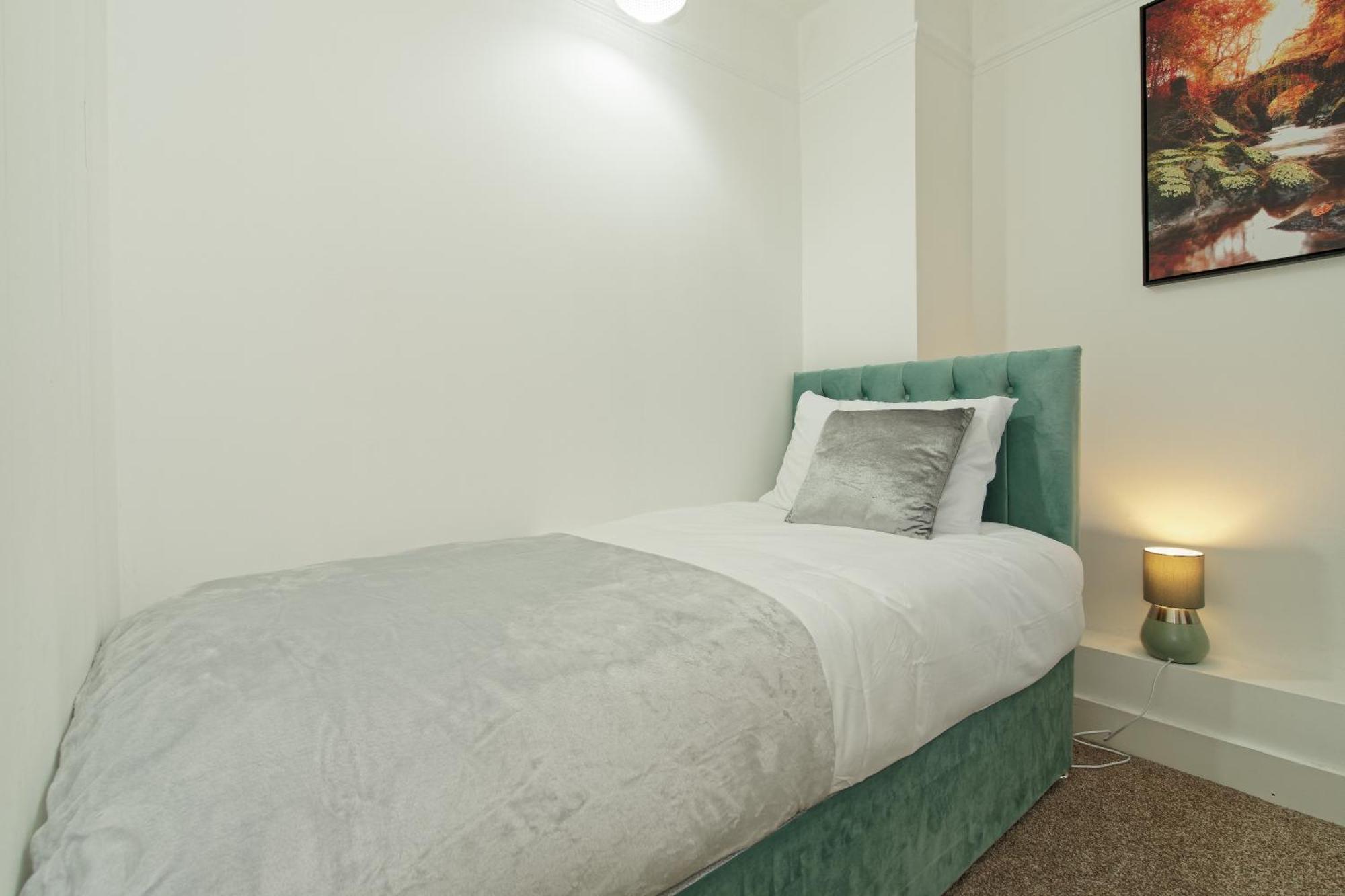 Appartamento Lovely Luxury 3 Bed House Chatham  Esterno foto