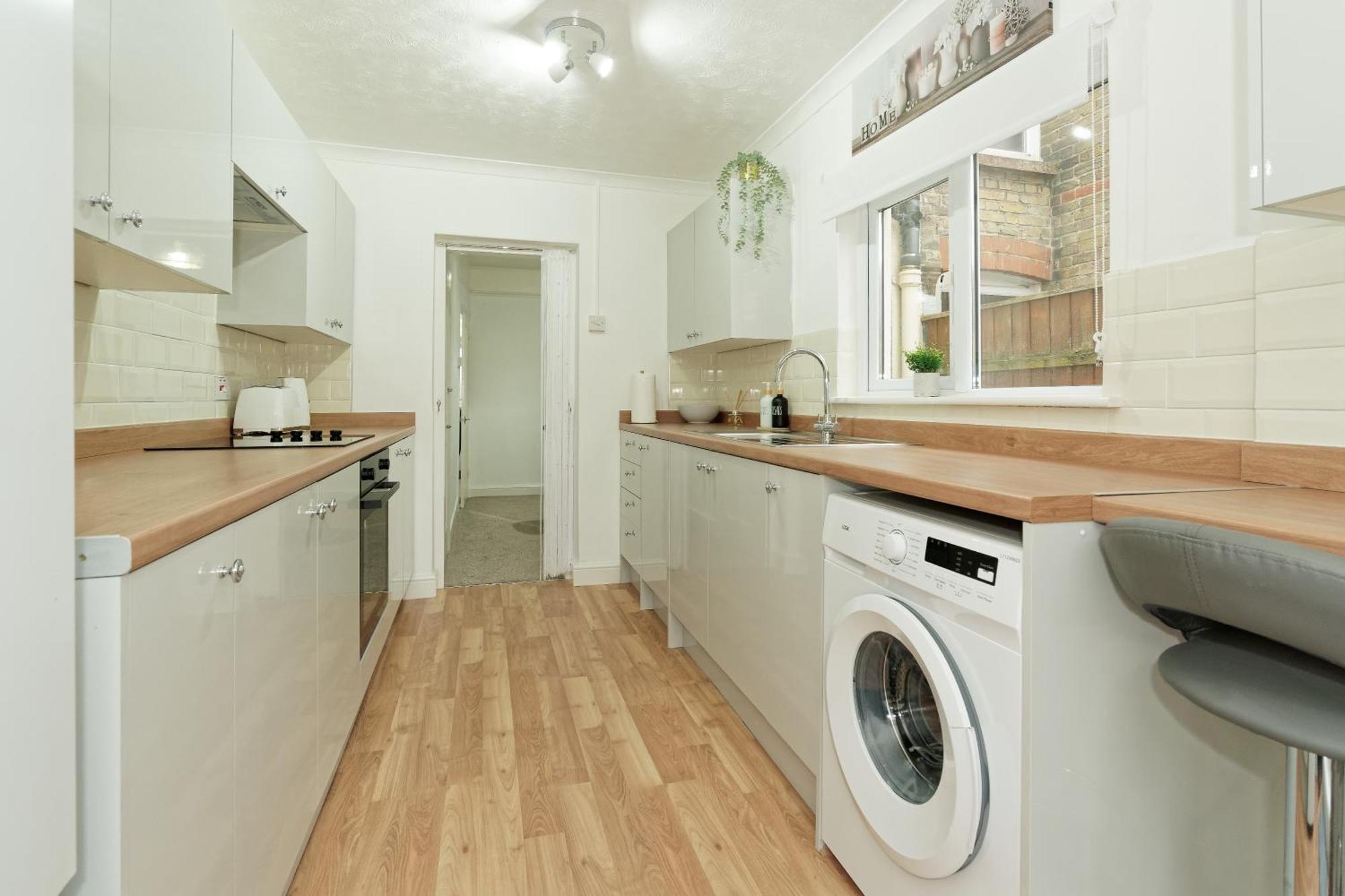 Appartamento Lovely Luxury 3 Bed House Chatham  Esterno foto